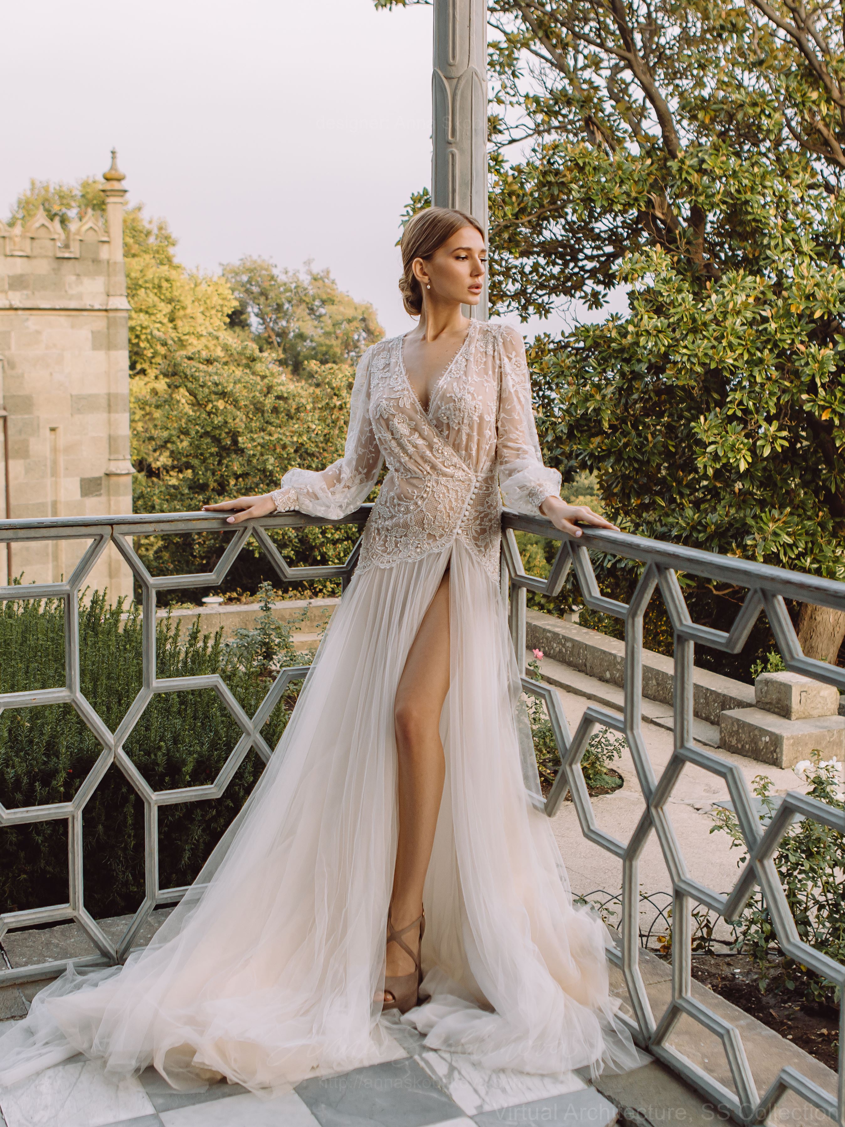 Beaded wedding dress with illusion effect - Rosa Landora | Photo 2 | Anna Skoblikova | 0165